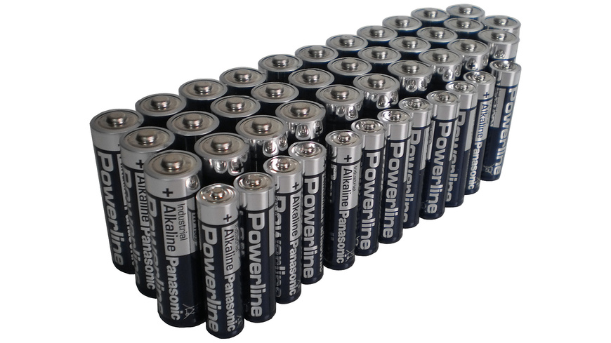 Panasonic Powerline Alkaline Batterien Spar-Pack mit 32 Mignon und 12 Micro-Batterien